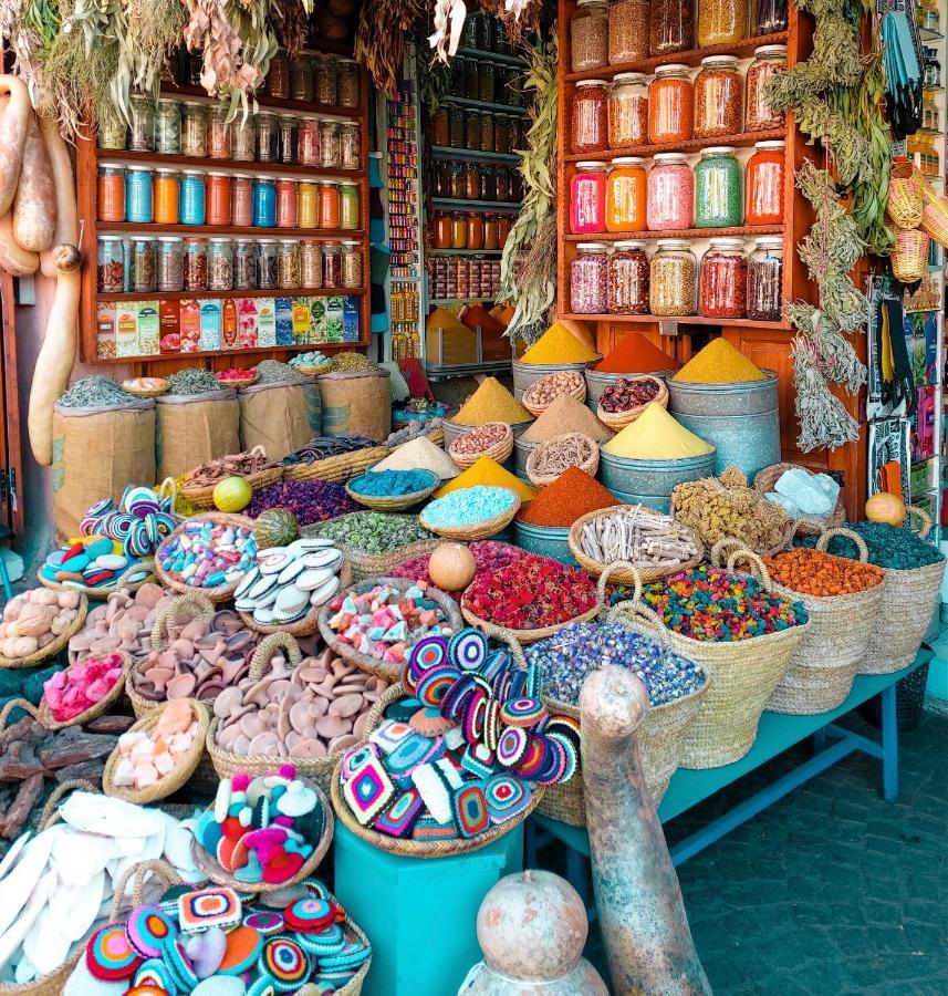 Art Palace Suites & Spa Касабланка Экстерьер фото Souk in Morocco