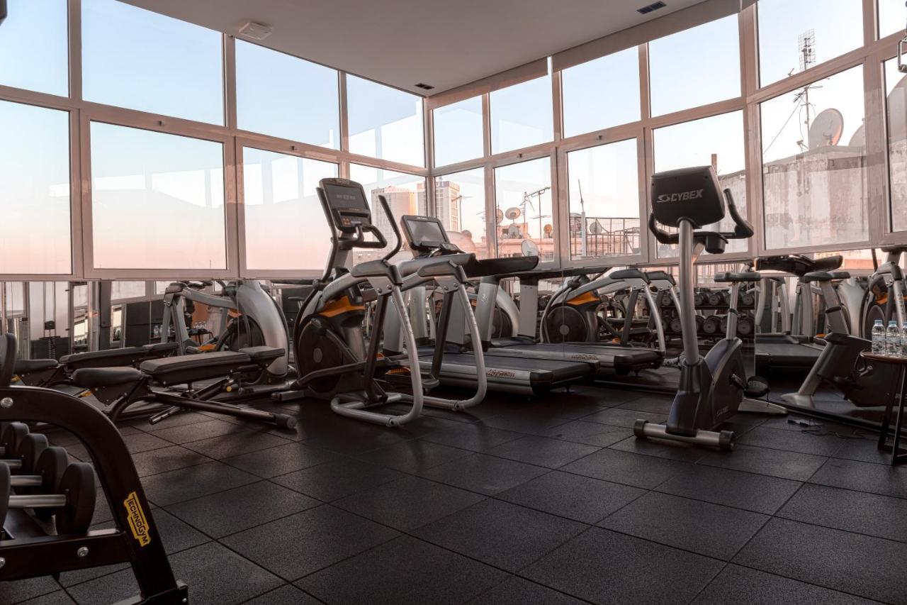 Art Palace Suites & Spa Касабланка Экстерьер фото The gym at the hotel