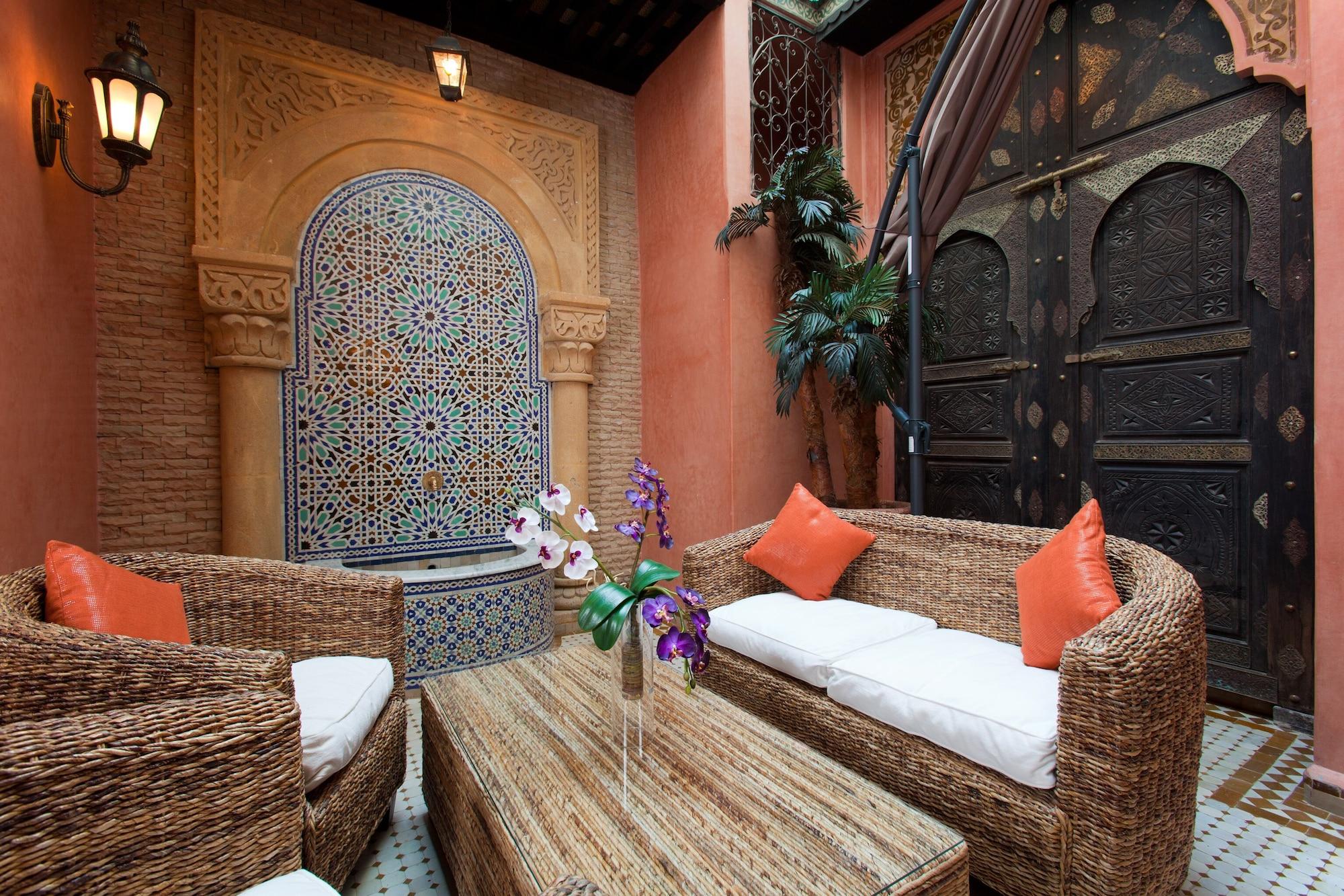 Art Palace Suites & Spa Касабланка Экстерьер фото Riad Hotel
